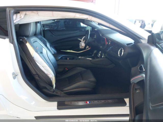 Chevrolet Camaro 2ss Image 4