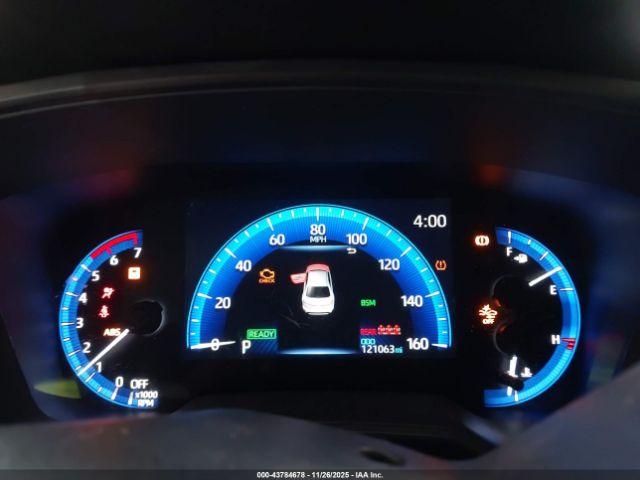 Toyota Corolla Hybrid Le Image 3