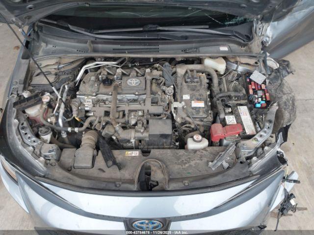 Toyota Corolla Hybrid Le Image 8