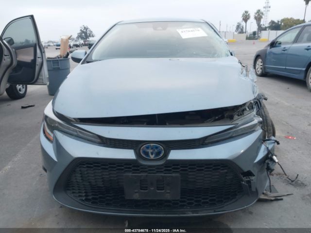 Toyota Corolla Hybrid Le Image 9