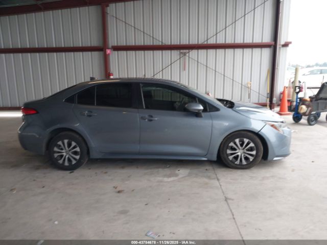 Toyota Corolla Hybrid Le Image 12