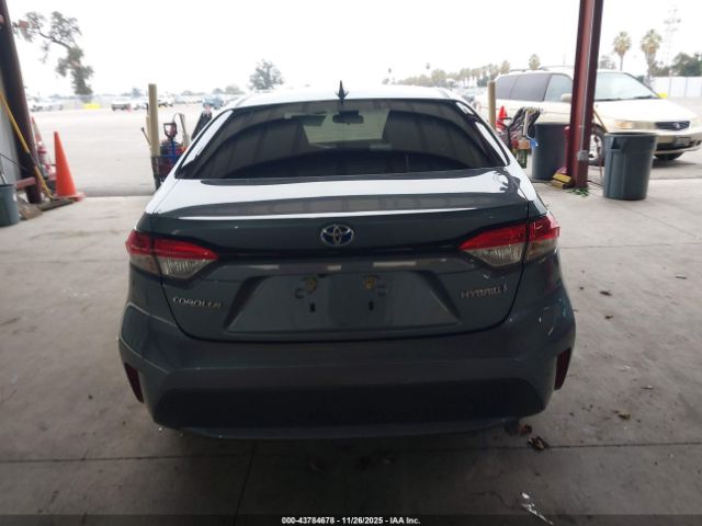 Toyota Corolla Hybrid Le Image 6