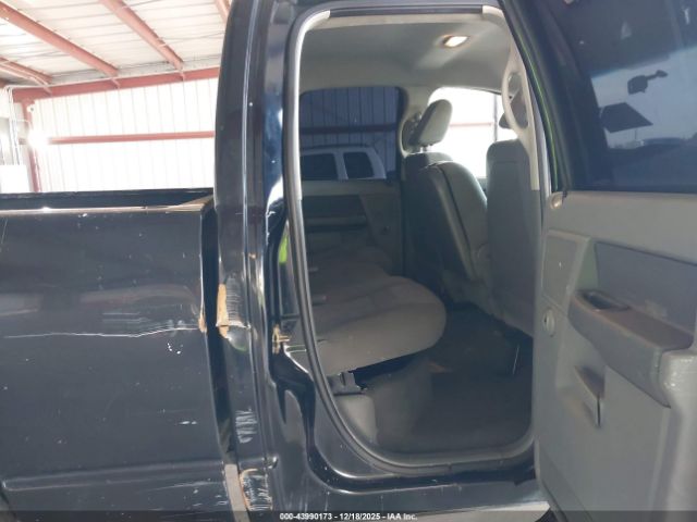 Dodge Ram 1500 Slt Image 4