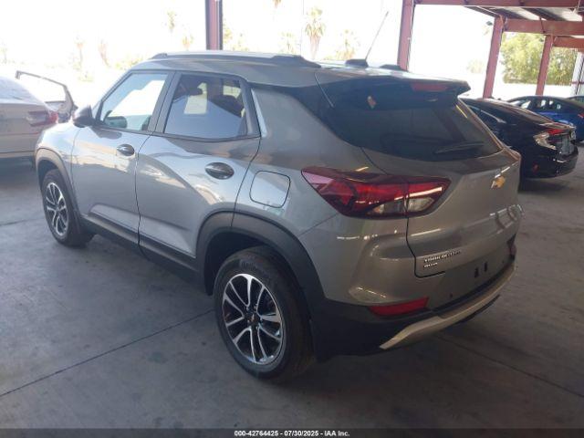 Chevrolet Trailblazer Awd Lt Image 2