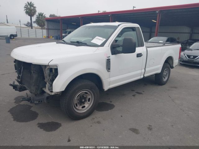 Ford F-250 Xl Image 4