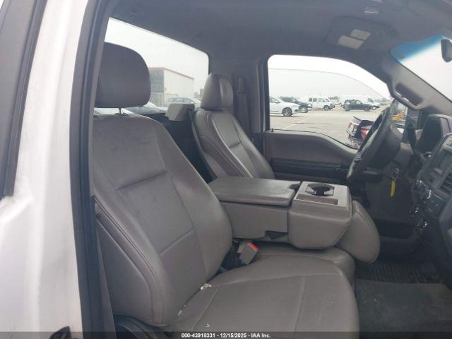 Ford F-250 Xl Image 2