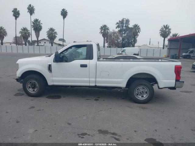 Ford F-250 Xl Image 5