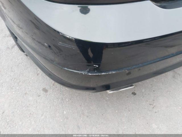 Mercedes-Benz C-Class Image 5