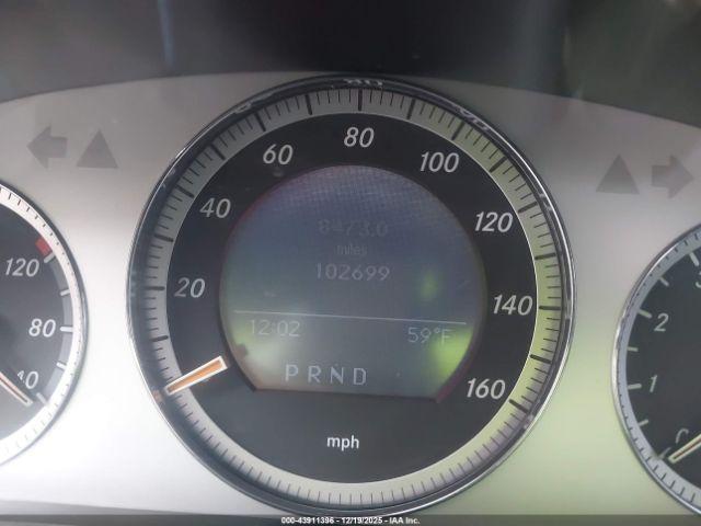 Mercedes-Benz C-Class Image 8