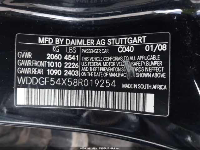 Mercedes-Benz C-Class Image 6