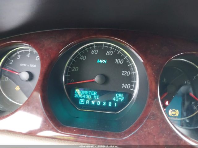 Buick Lucerne Cx Image 8