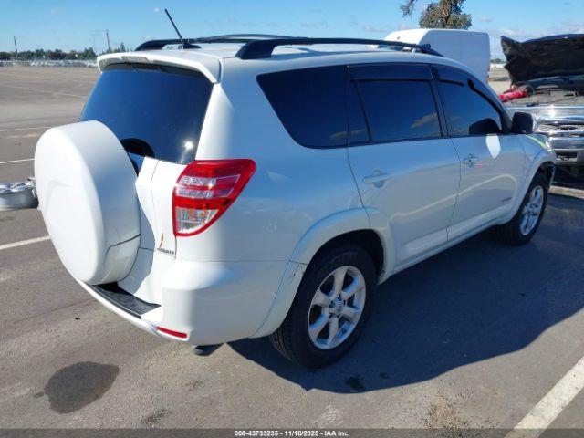 Toyota RAV4 Limited V6 Image 5