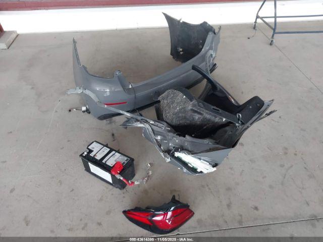 BMW 5 Series I Image 6