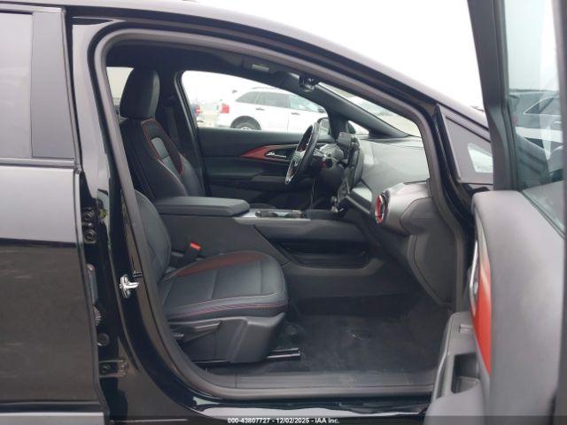 Chevrolet Equinox Rs Image 3