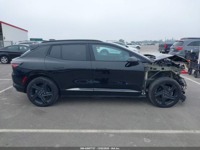 Chevrolet Equinox Rs Image 19