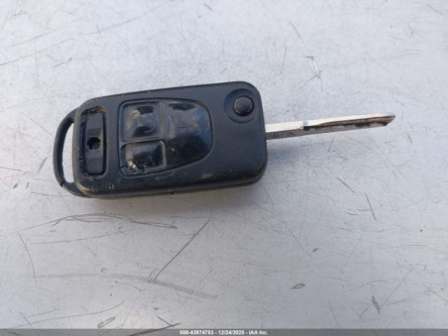 Mercedes-Benz M-Class Image 2