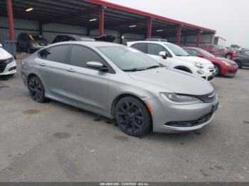  Salvage Chrysler 200