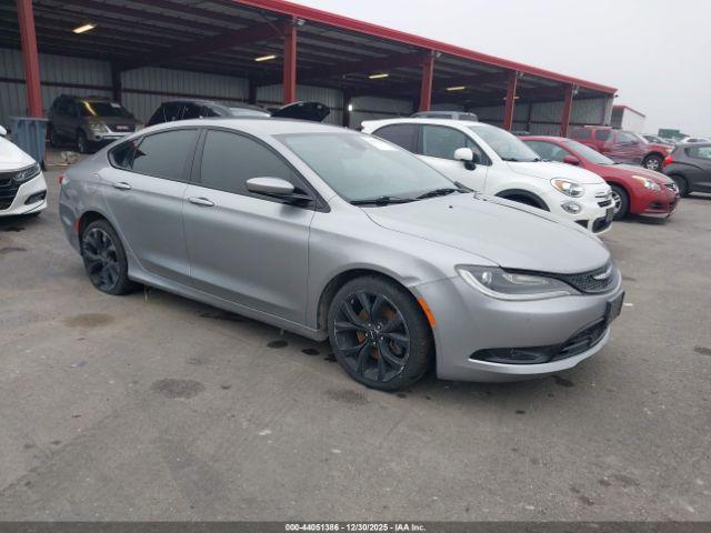  Salvage Chrysler 200