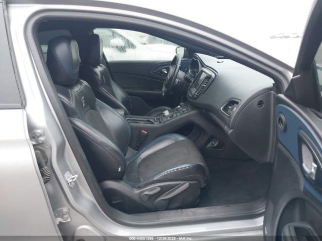 Chrysler 200 S Image 11