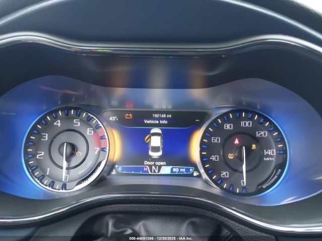 Chrysler 200 S Image 6