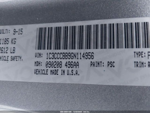 Chrysler 200 S Image 7