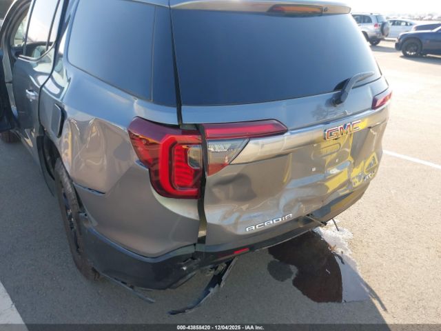 GMC Acadia Awd At4 Image 4