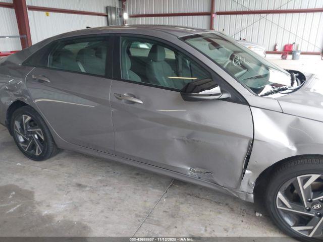 Hyundai ELANTRA Sel Sport Image 16