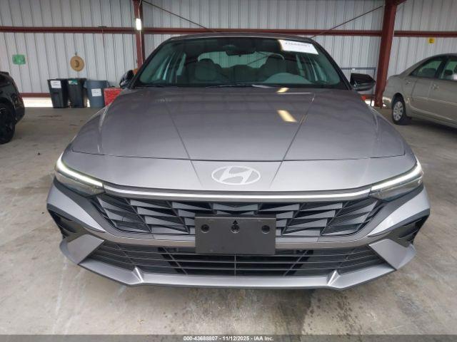 Hyundai ELANTRA Sel Sport Image 9