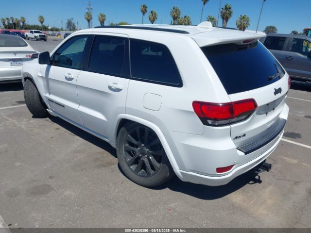 Jeep Grand Cherokee Altitude 4x4 Image 6