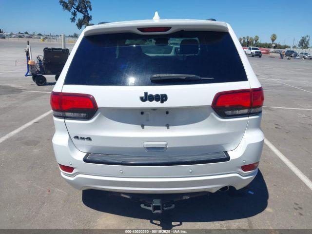 Jeep Grand Cherokee Altitude 4x4 Image 13