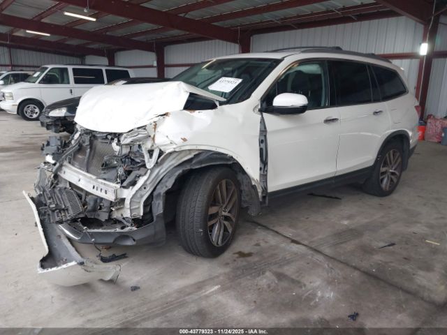 Honda Pilot Touring Image 3