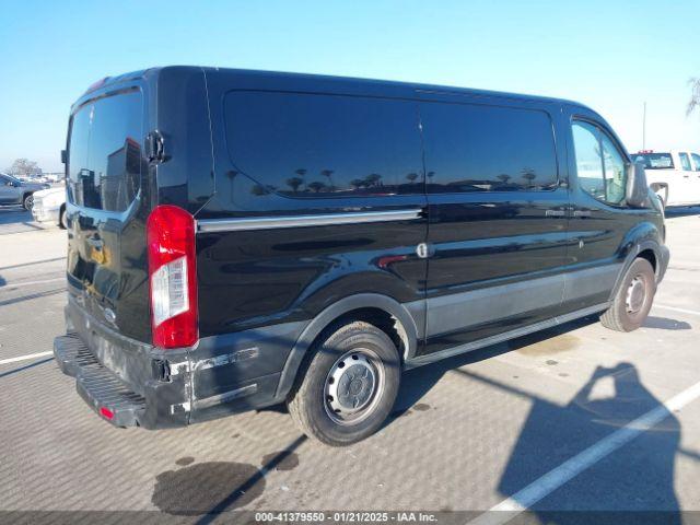 Ford Transit Image 16