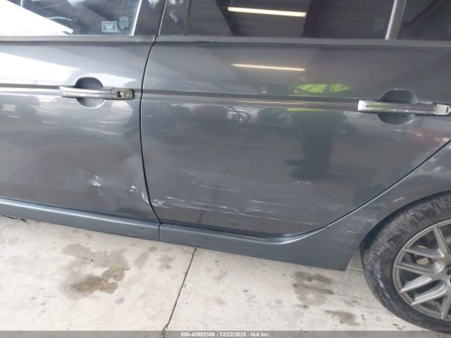 Acura TL 3.2 Image 4