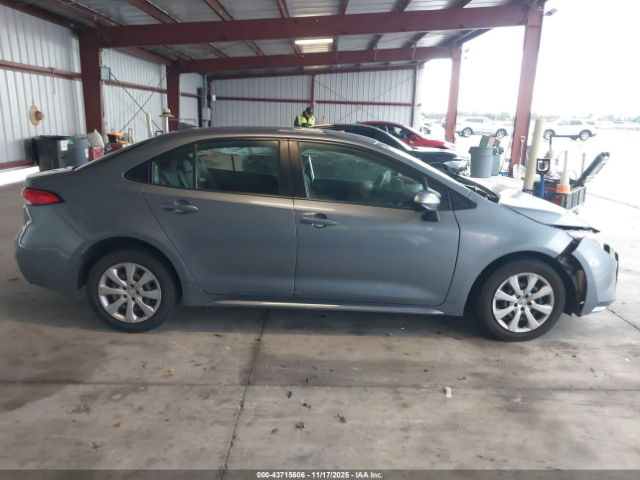 Toyota Corolla Le Image 14