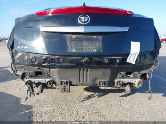 Cadillac XTS Standard Image 14