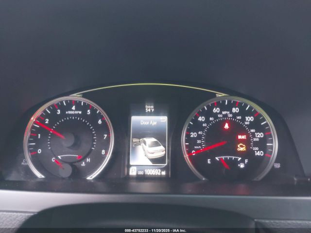 Toyota Camry Se Image 7