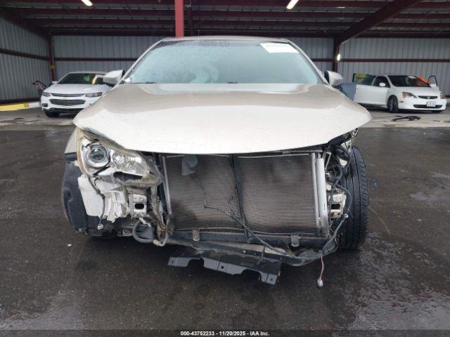 Toyota Camry Se Image 13