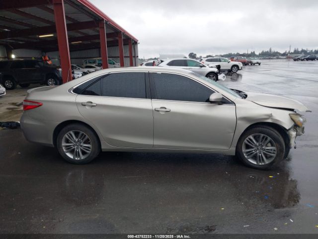 Toyota Camry Se Image 14