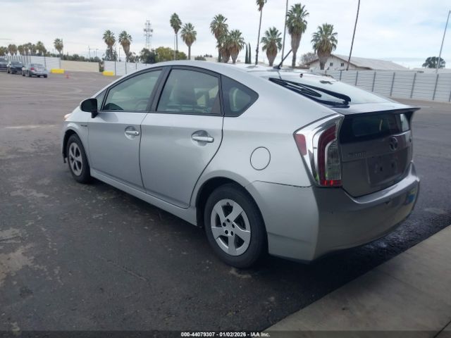 Toyota Prius Two Image 8