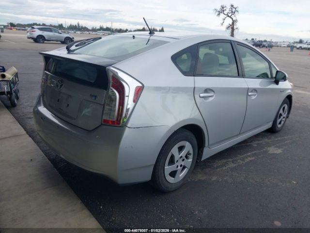 Toyota Prius Two Image 9