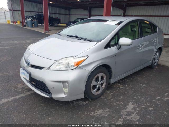 Toyota Prius Two Image 10