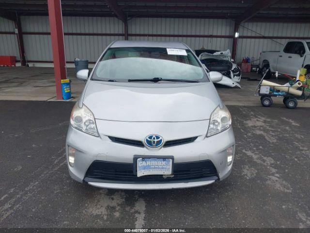 Toyota Prius Two Image 7