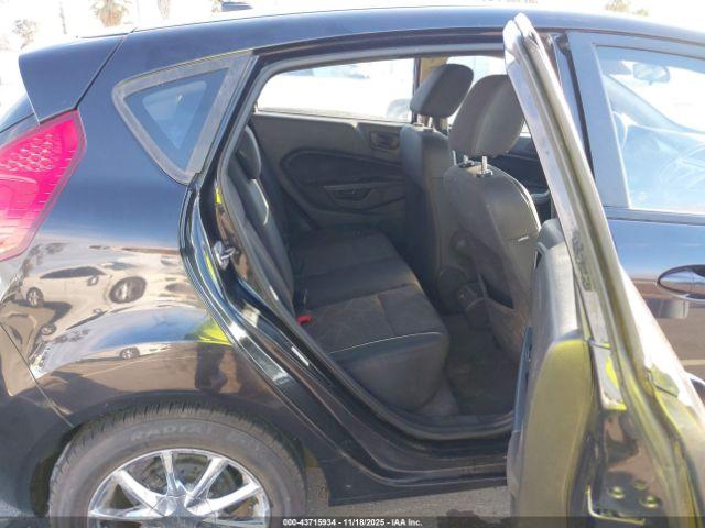 Ford Fiesta Se Image 11