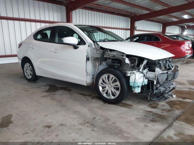  Salvage Toyota Yaris