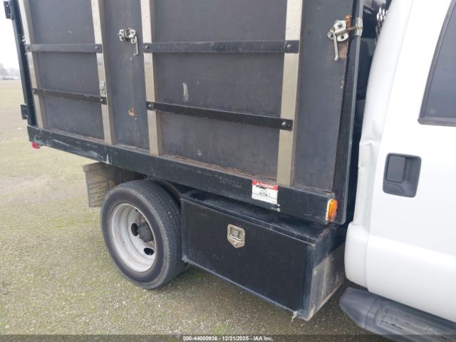 Ford F-550 Xlt Image 3