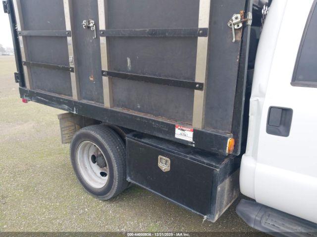 Ford F-550 Xlt Image 3