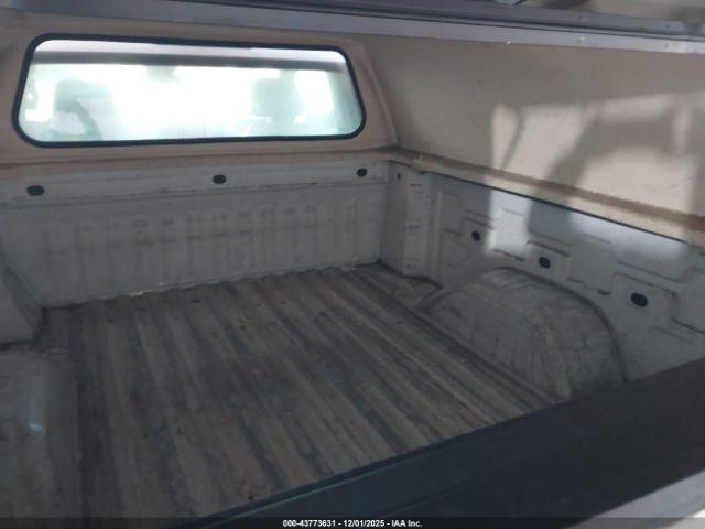 Chevrolet Silverado 1500 2wd  Standard Bed Wt Image 9