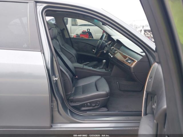 BMW 5 Series Image 14