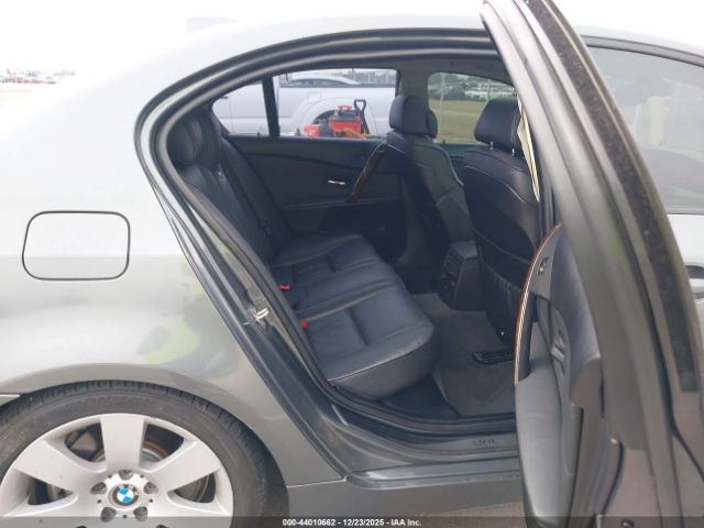 BMW 5 Series Image 15