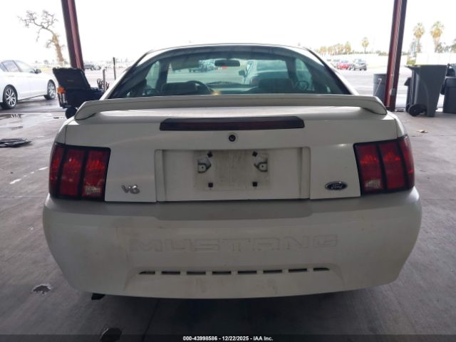 Ford Mustang Image 11